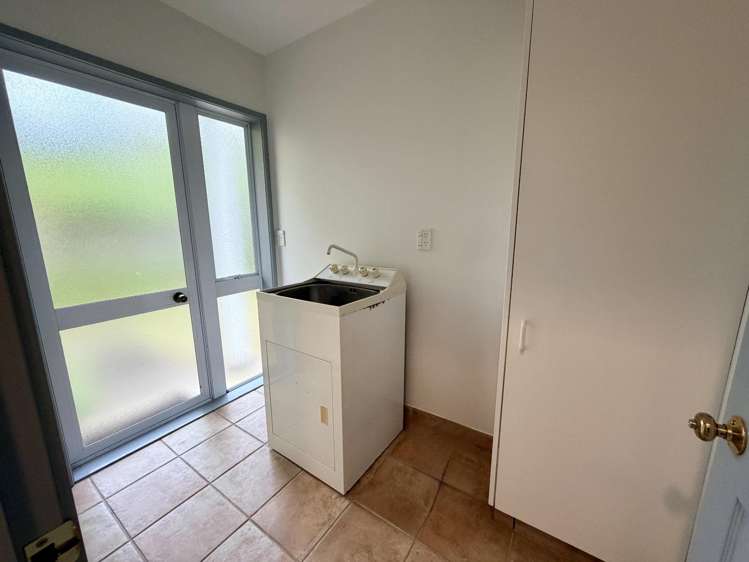 2/30 Princes Street Northcote Point_24