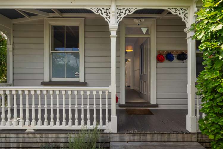 16 Hendon Avenue Mount Albert_14