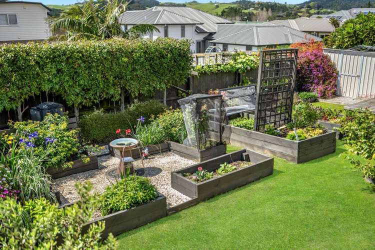 93 Liberty Crescent Beachlands_28