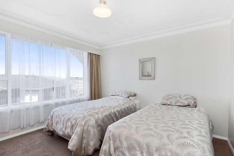 127 Easther Crescent Kew_10