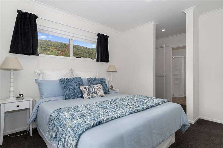 263 Lakes Boulevard Pyes Pa_19