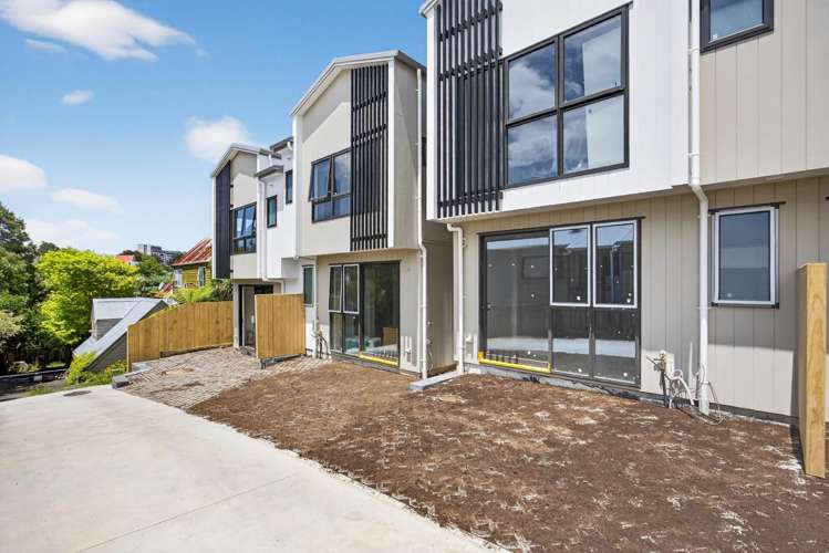 Lot1,2&3/18 Woodglen Road Glen Eden_15