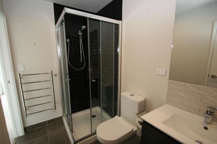 21 Treloar Crescent Hobsonville_7