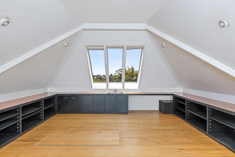 6 Cliff Road Torbay_17