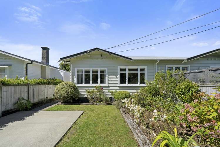 39 Moa Street Alicetown_13