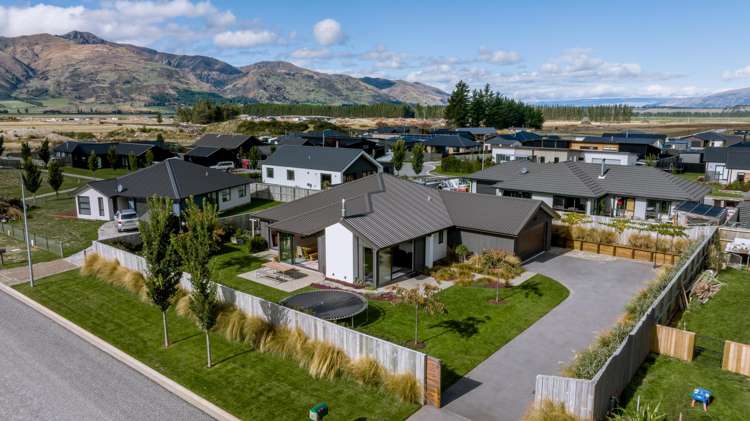 15 Pennycook Place Lake Hawea_5