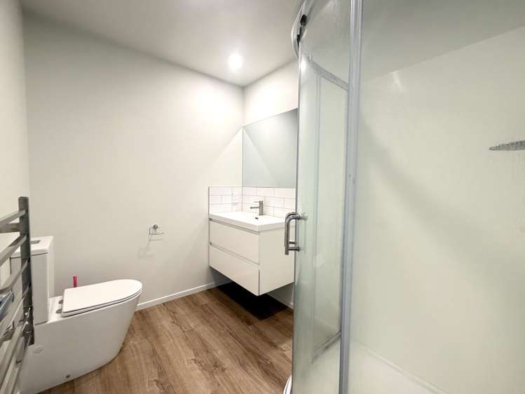 2/7 Hume Street Sydenham_11