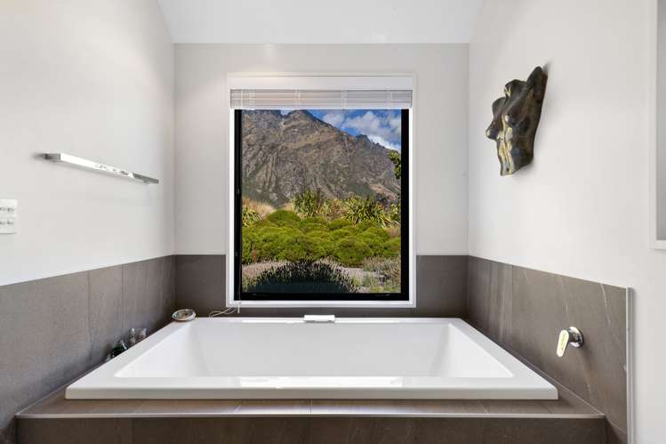 36 Mckellar Drive Jacks Point_23