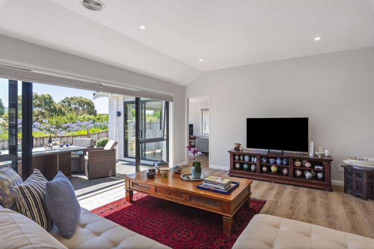 176 Milne Drive Paraparaumu_10