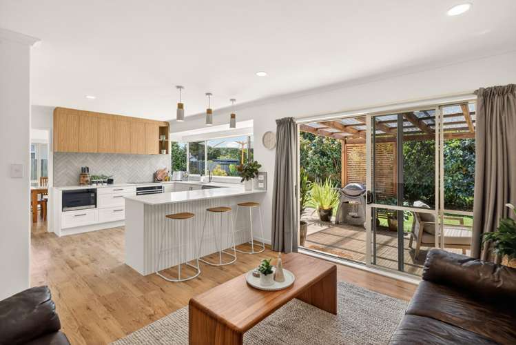 8 Hudson Grove Papamoa_1