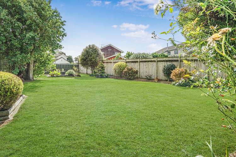 24 Bernard Street Chedworth_16