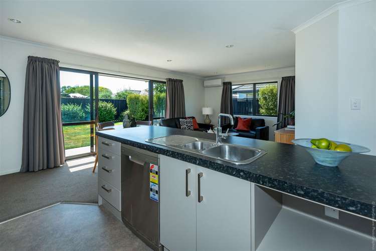 43 Farnborough Way Rolleston_5