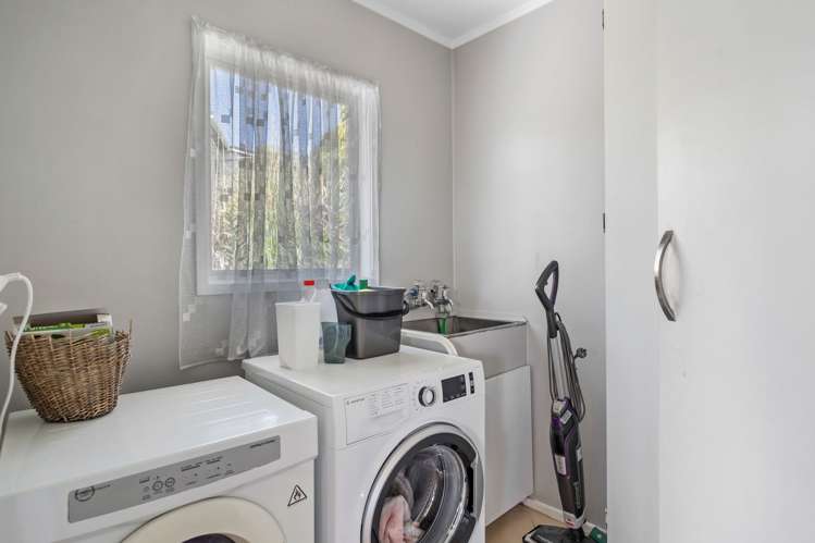 38 Hilltop Avenue Morningside_17