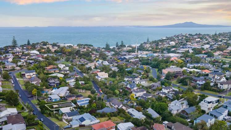 1/6 Hythe Terrace Mairangi Bay_11