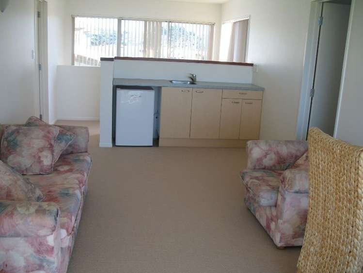 112 Sands Crescent Matarangi_9