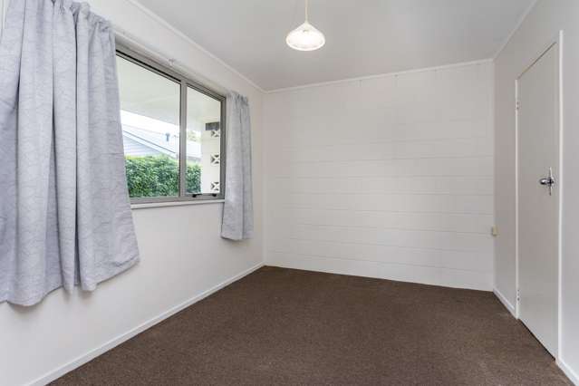 2/45 Willcott Street Mount Albert_4