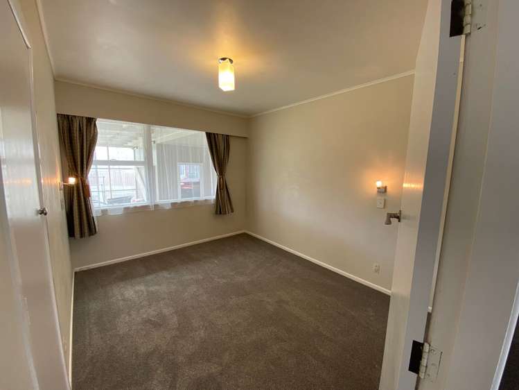 8 Carlson Crescent Silverdale_22