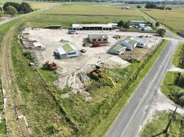 15 Airport Road_0