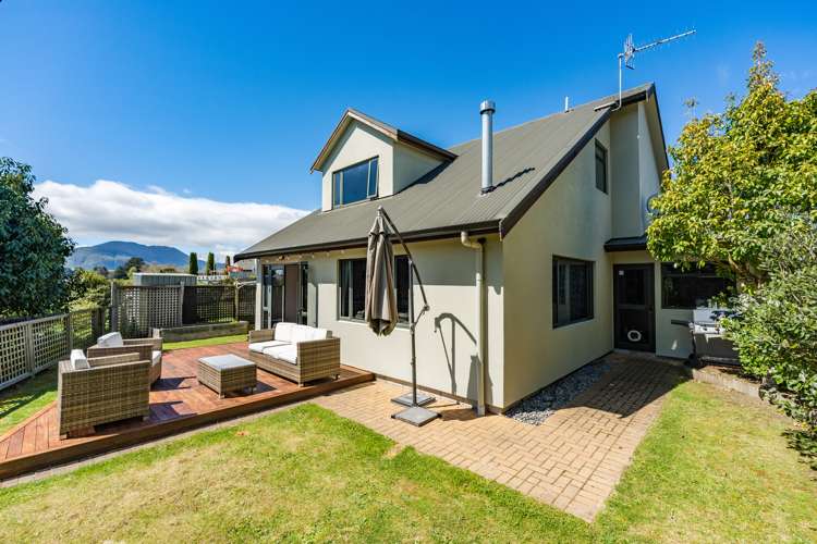 3 Antrim Place Rangatira Park_18
