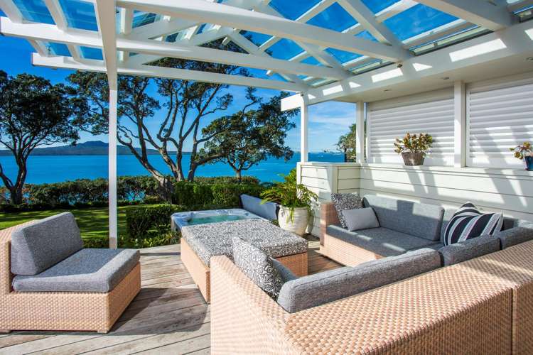 24 Hamana Street Narrow Neck_9