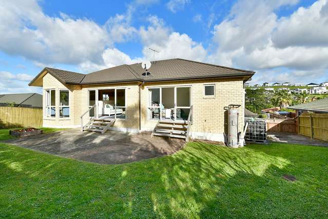 32 Tauranga Place Orewa_1