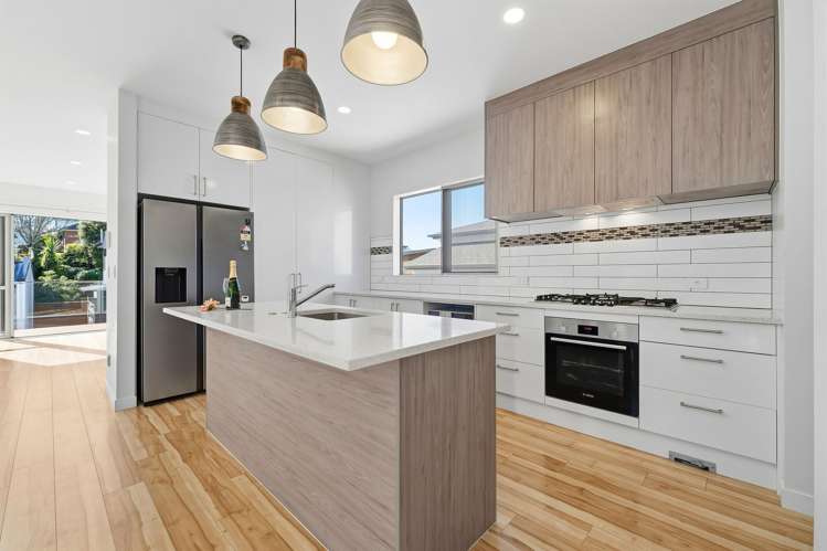2/65 Francis Street Hauraki_21