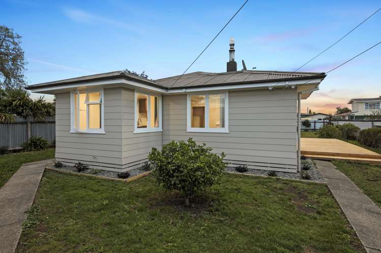 17 Gill Crescent Redwoodtown_11