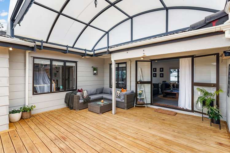 25 Sunningdale Street Wattle Downs_8