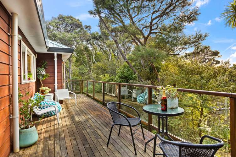 8F Roseberry Avenue_0