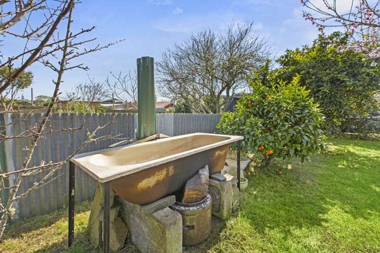 23 Lorenzen Bay Road Raglan_12