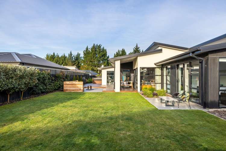 14 Kohunga Crescent Bottle Lake_19