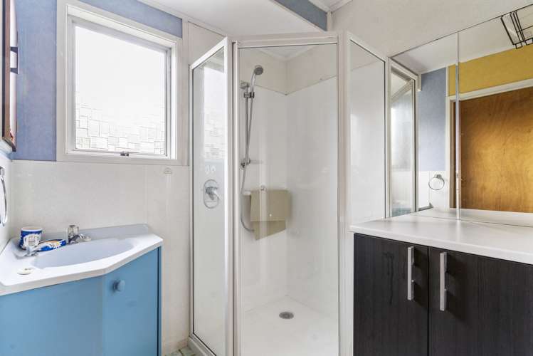 9c Glen Road Ranui_12