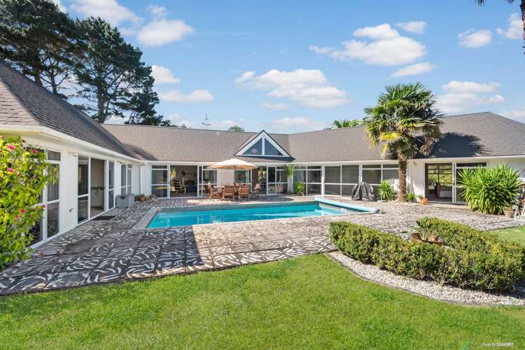 30 Bernard Magnus Lane Greenhithe_19