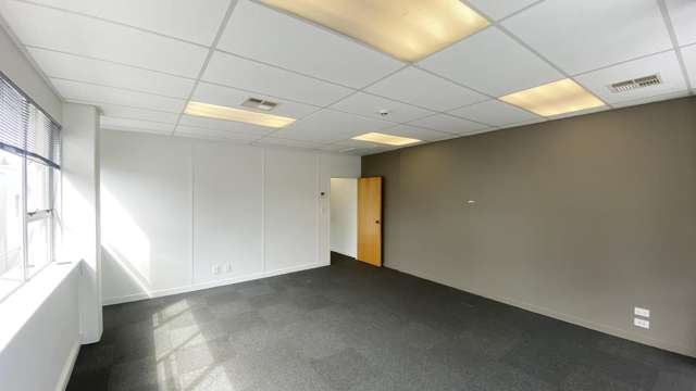 L1, Suite 3/120 Devonport Road Tauranga Central_2