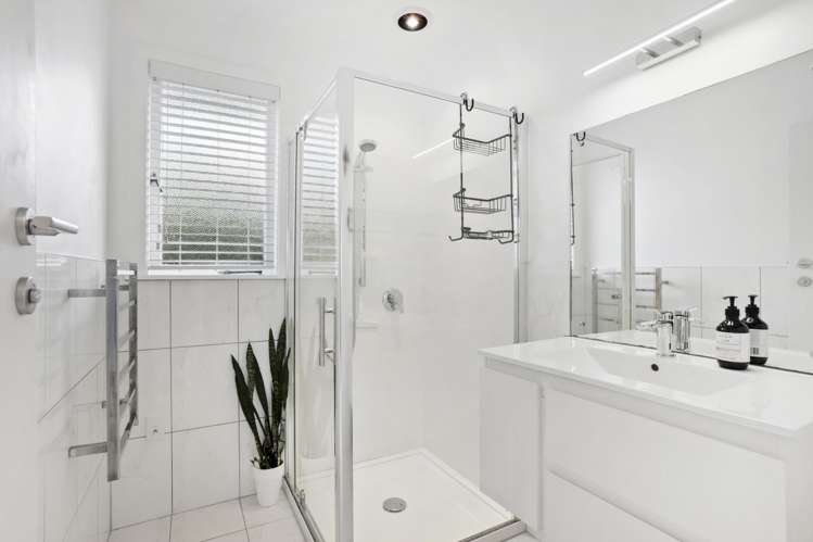 11 Tahi Terrace Glen Eden_9