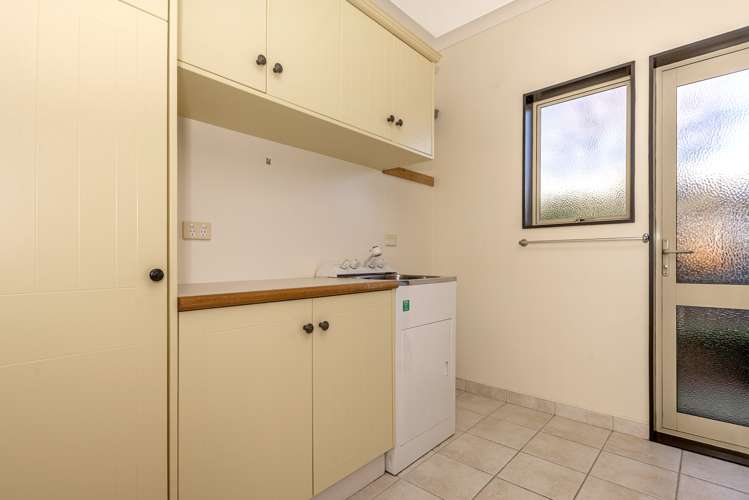 4 Joanne Street Lytton West_16