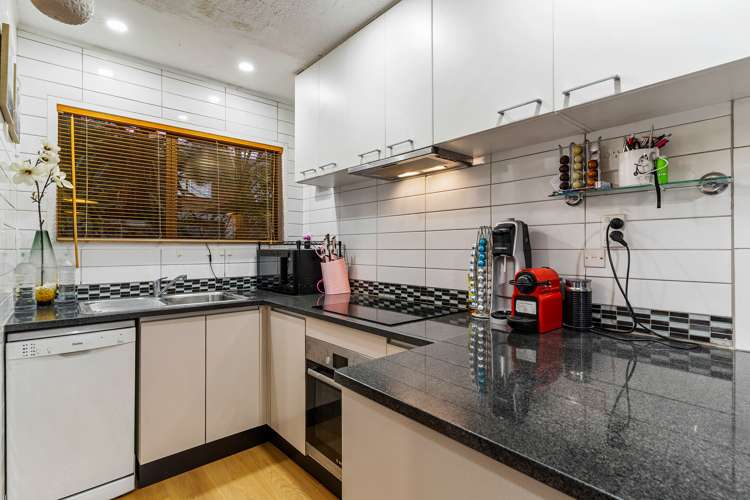 4/5 Koromiko Street New Lynn_5