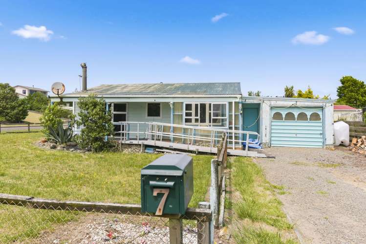 7 Takitimu Street Waitarere Beach_0