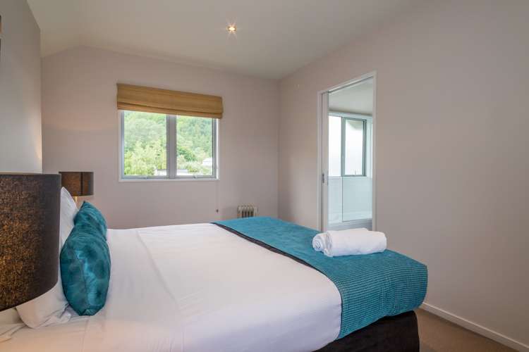 12/97 Essex Avenue Arrowtown_13