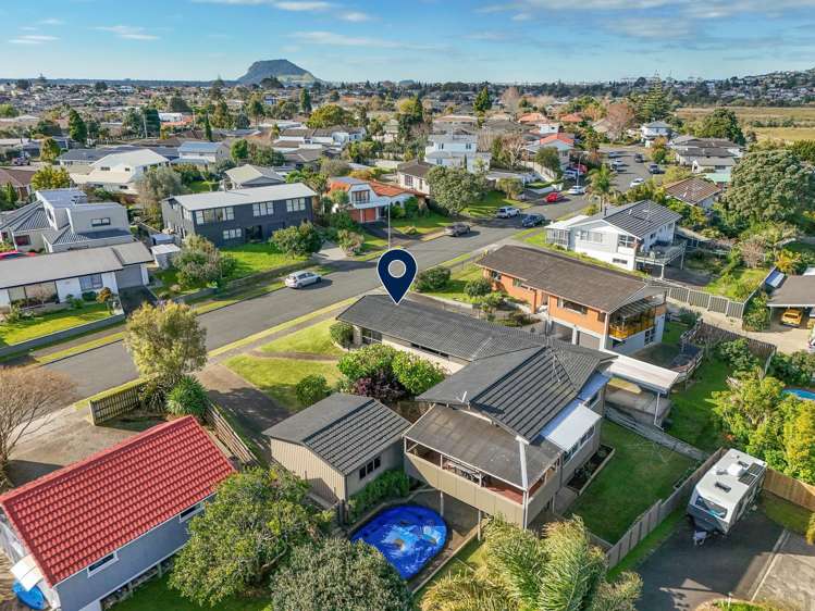 4 Sunny Bay Road Matua_27