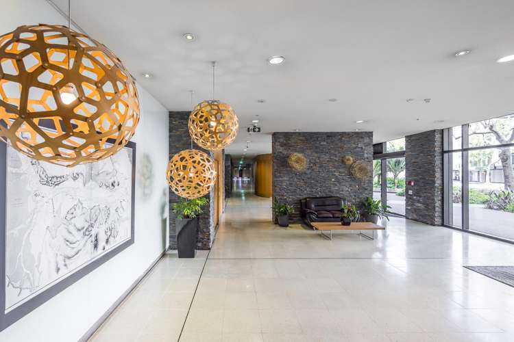 906/18 Beach Road Auckland Central_21