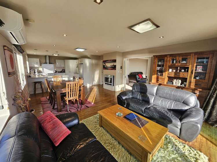 21 Karoro Place_4