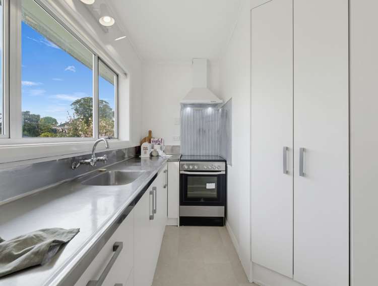 77 Devon street Glenholme_18