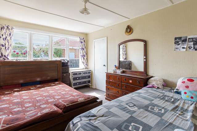 1019 Saint Aubyn Street West Hastings Central_3