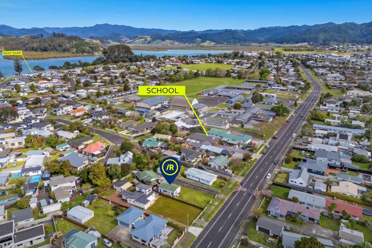 8b South Highway Whitianga_13