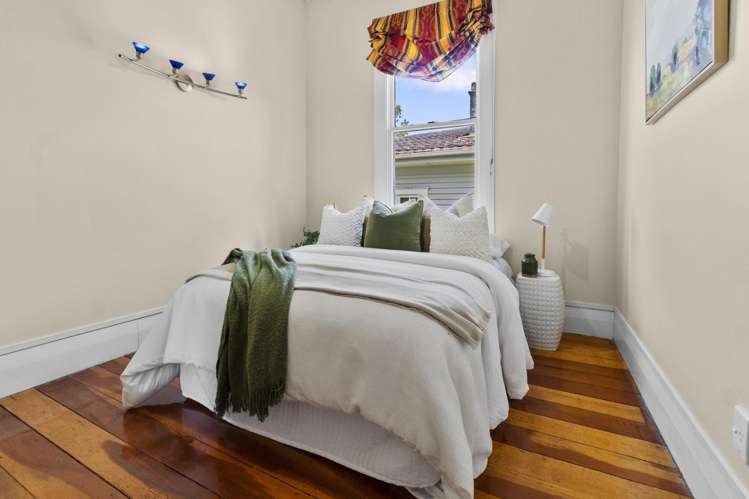 47 Kings Road Three Kings_19