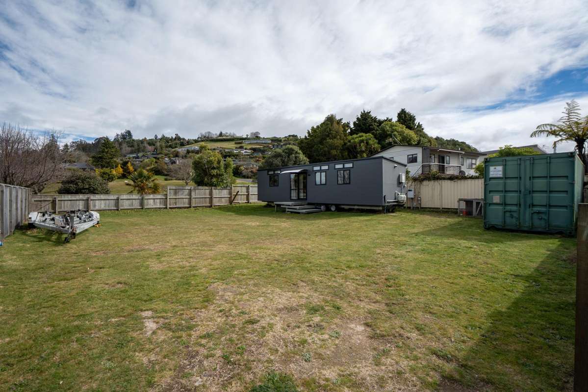 2/736 Acacia Bay Road_0