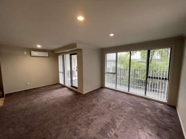 2Y/1 Wadier Place 11401_1