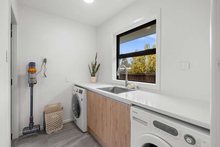 65 Burnside Crescent Burnside_13