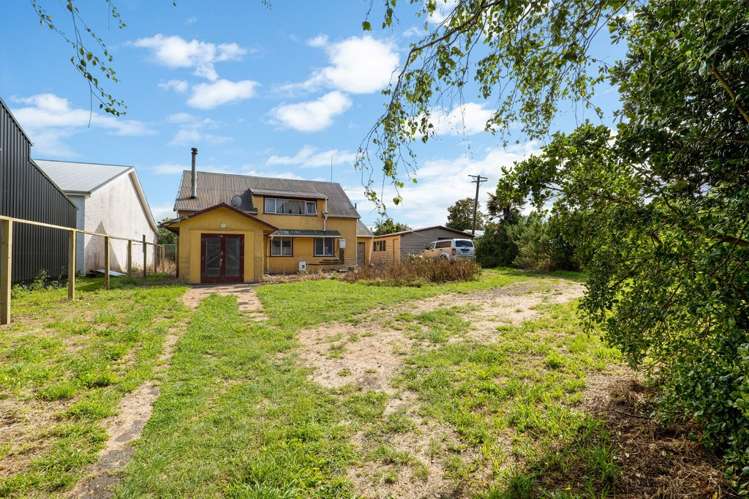 79 South Road Manaia_1